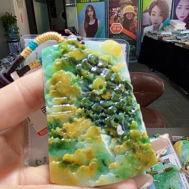 颈饰未镶嵌翡翠翡翠