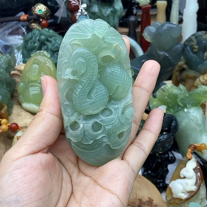 穿***期岫玉未镶嵌手把件