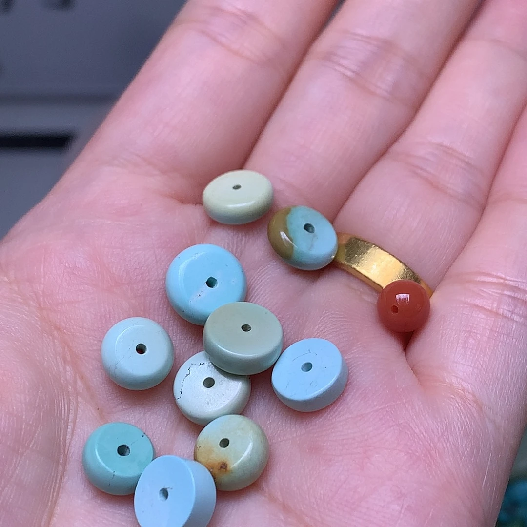 南红玛瑙未镶嵌珠宝奇石