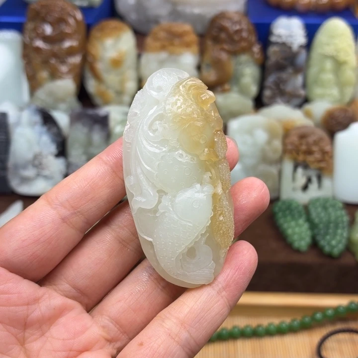 扶***苏颈饰未镶嵌和田玉