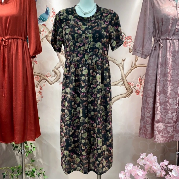 2804 春夏新款高品质时尚气质圆领收腰连衣裙