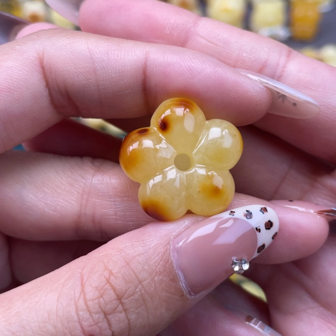 裸石琥珀未镶嵌蜜蜡