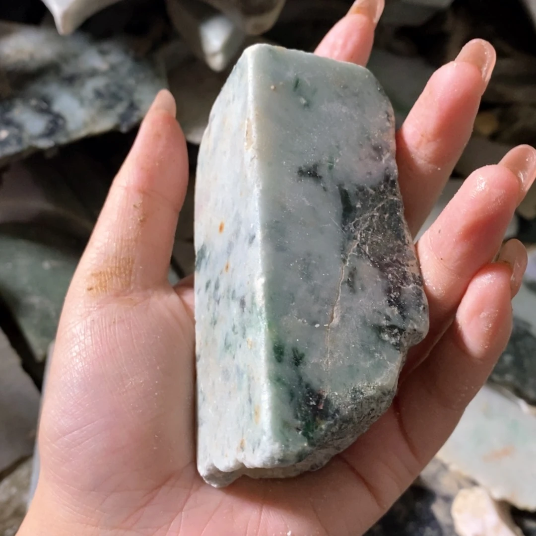 颈饰未镶嵌翡翠天然翡翠