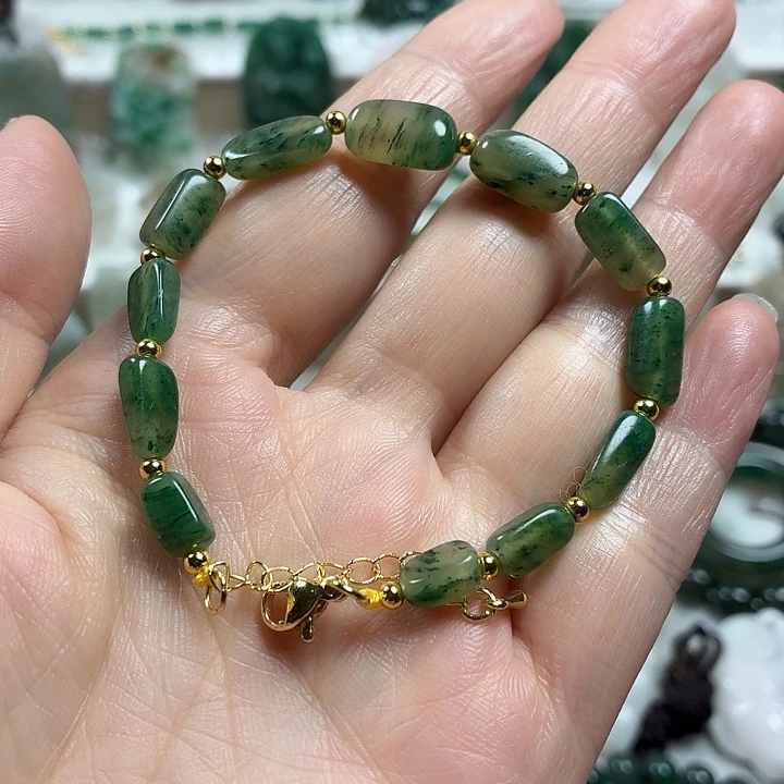 独山玉未镶嵌吊坠