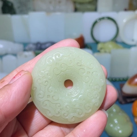 和田玉未镶嵌挂件