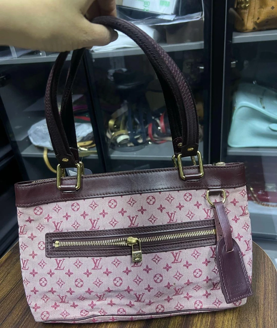 95新 路易威登手提包 22025