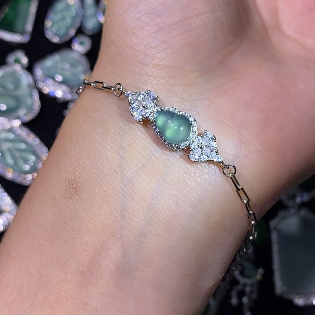 翡翠未镶嵌颈饰天然