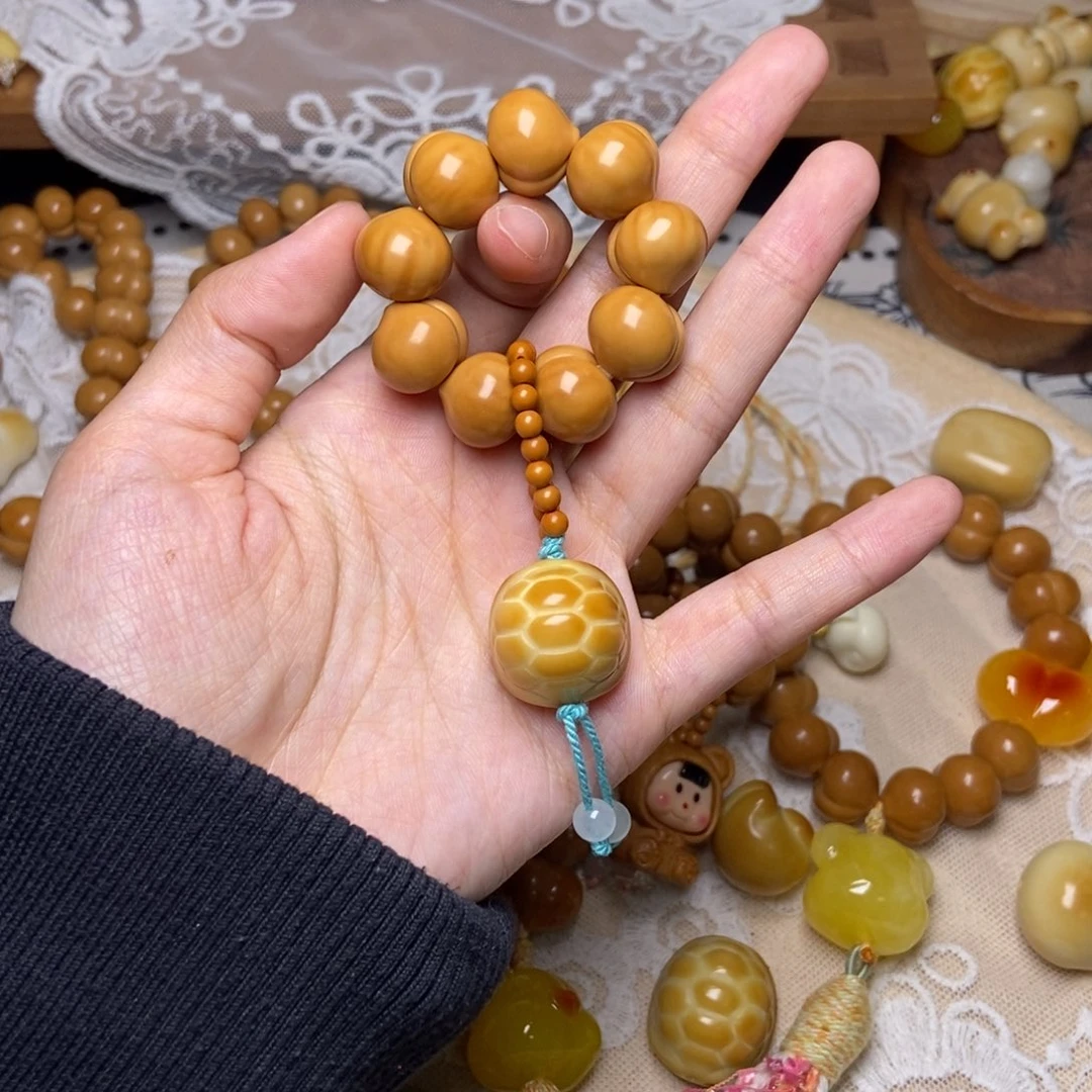 吊坠猴头核桃屁桃卡15