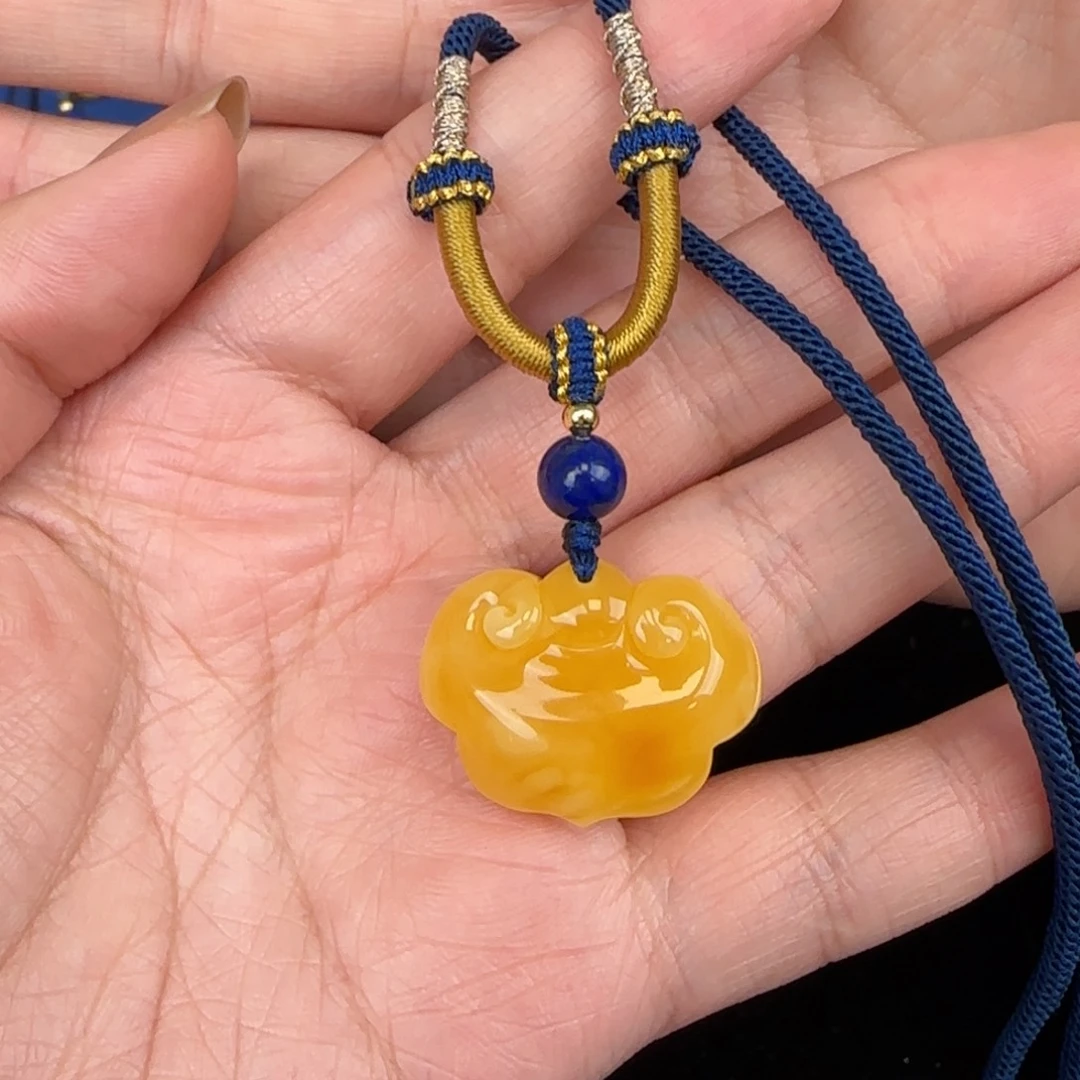 蜜蜡吊坠(赠链)未镶嵌