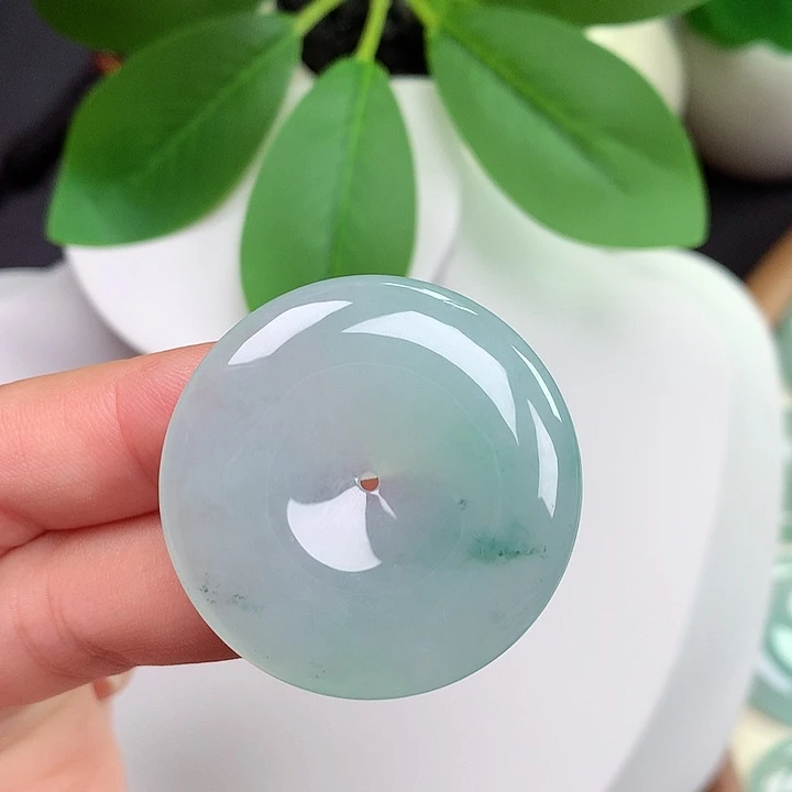 翡翠未镶嵌颈饰平安扣 35.1x5.9mm