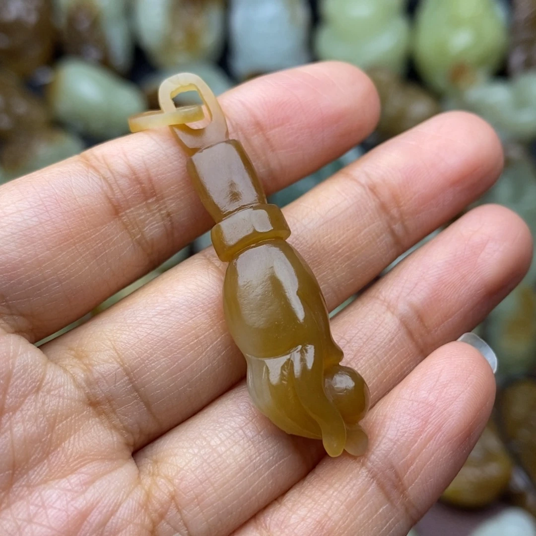 项链未镶嵌和田玉（糖玉）