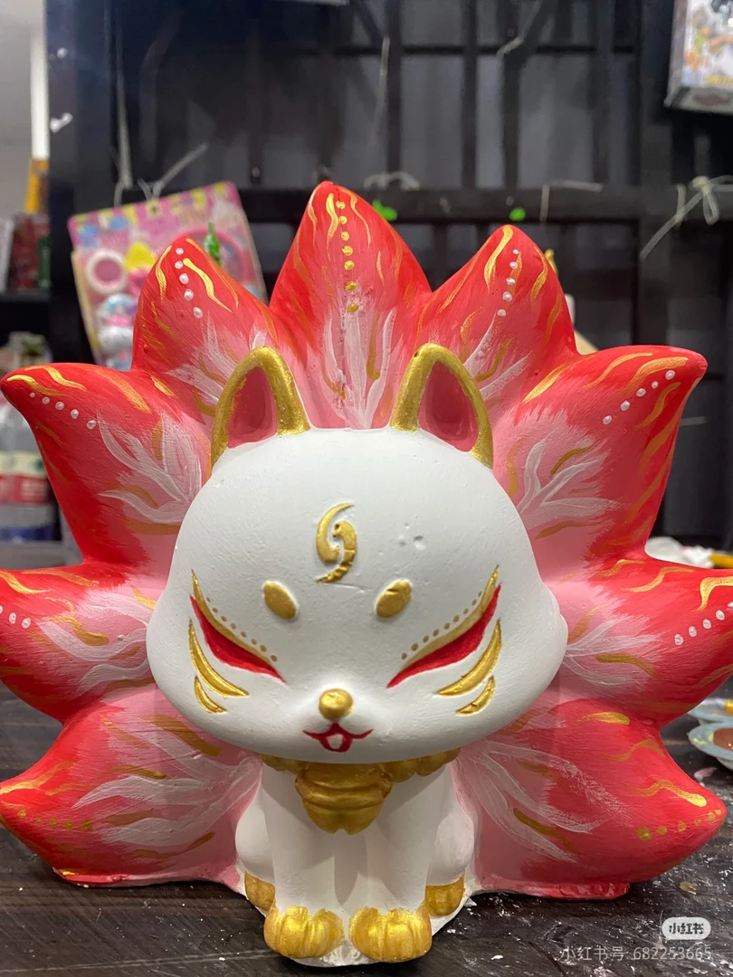 大款九尾狐石膏娃娃彩绘儿童存钱罐网红爆款手工送画笔和颜料