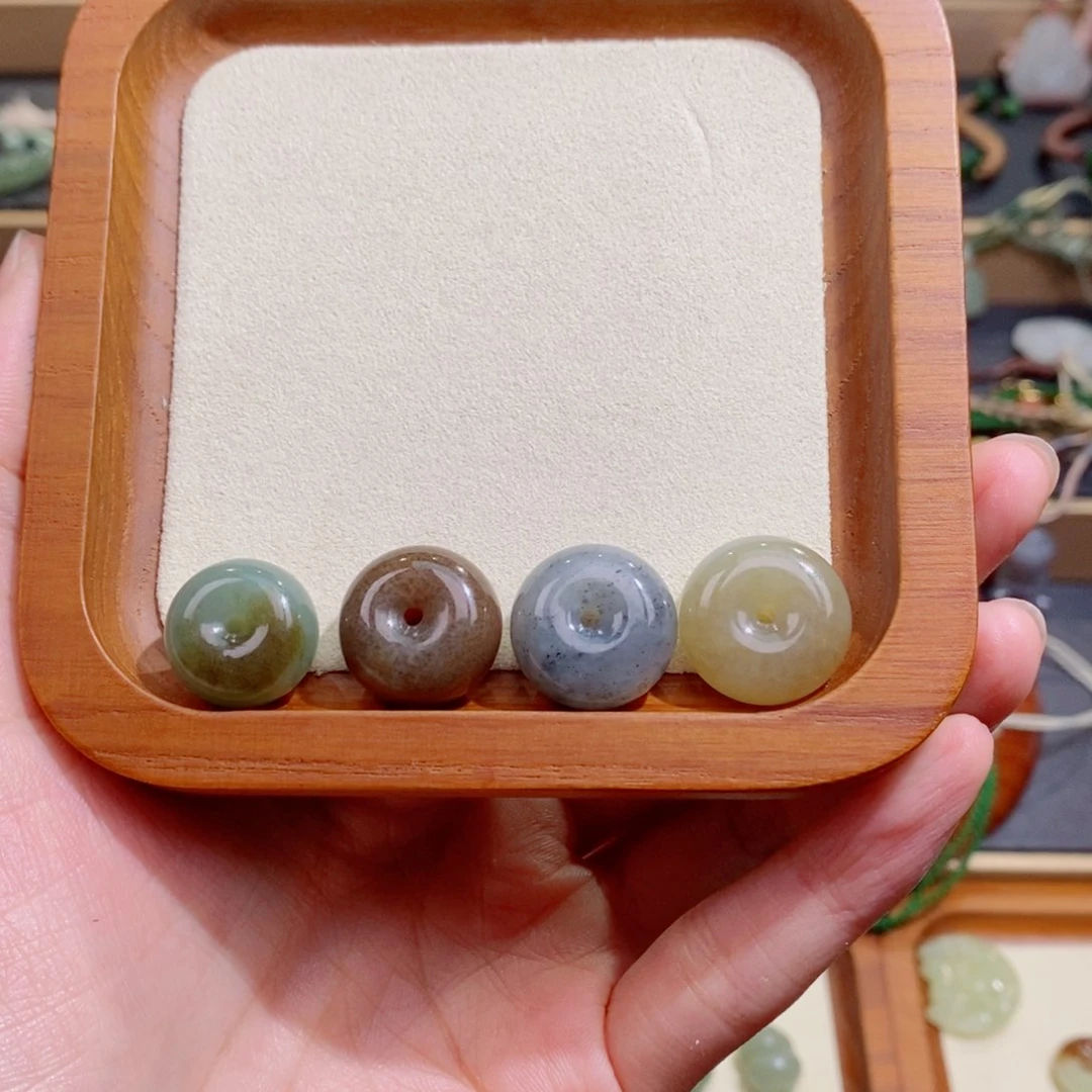 和田玉未镶嵌颈饰@*苏