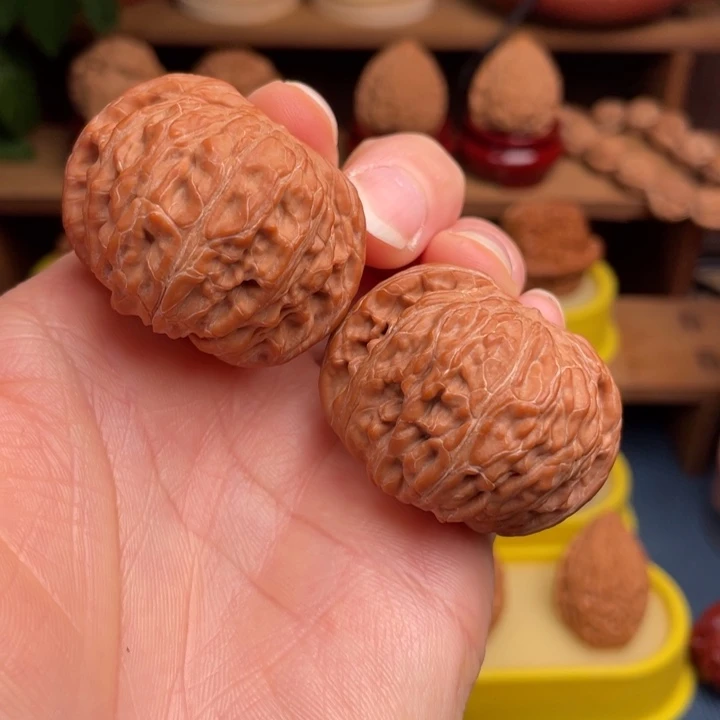 文玩核桃把件山地正磨42