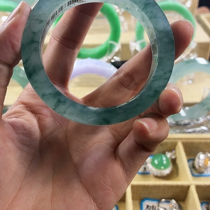 翡翠未镶嵌手镯飘花手镯