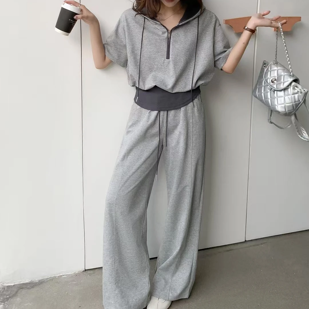 夏季休闲风蕾丝牛仔马甲与阔腿裤时尚套装