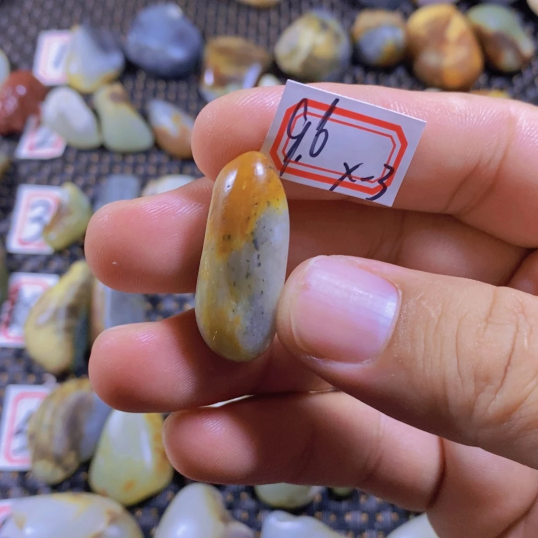 守***者和田玉（糖玉）未镶嵌颈饰