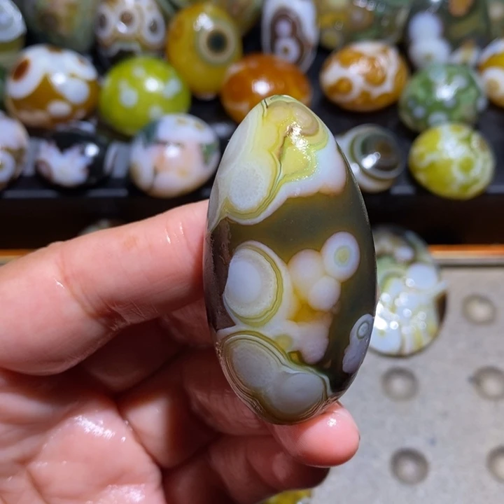 未镶嵌玛瑙/玉髓珠宝半成品74