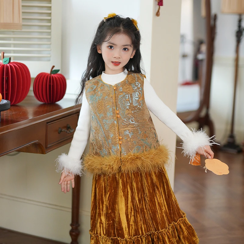 54009周岁礼服女童汉服马甲鸵鸟毛背心25年冬款独特漂亮国风唐装