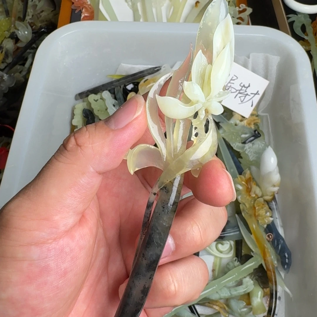 蛇纹石玉未镶嵌发饰