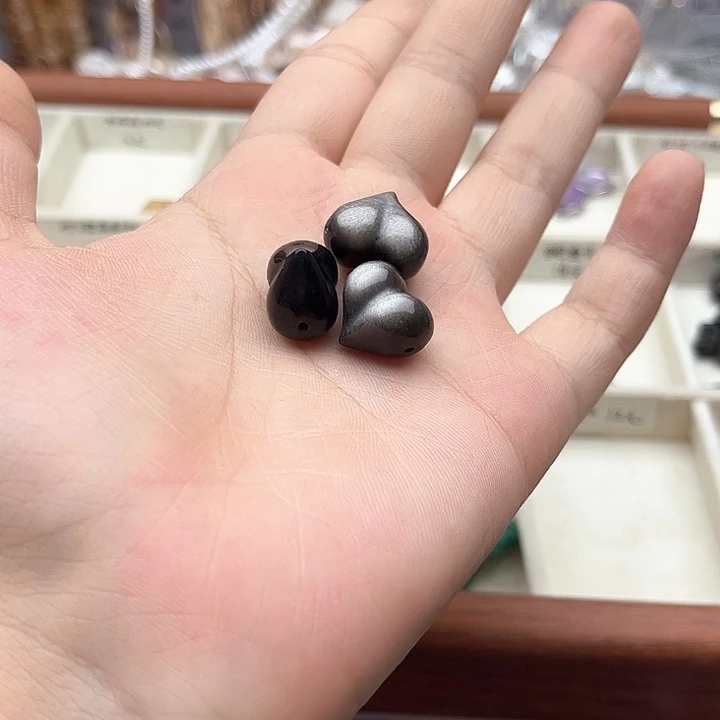 未镶嵌玛瑙/玉髓珠宝半成品一个银耀石屁桃随机发