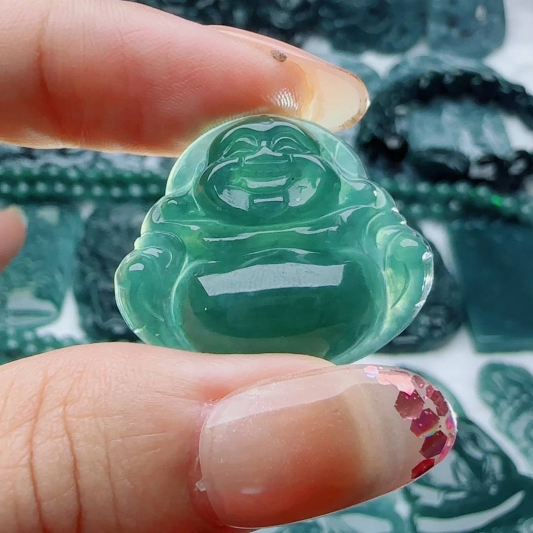 翡翠未镶嵌颈饰多样性发货天然的A货翡翠