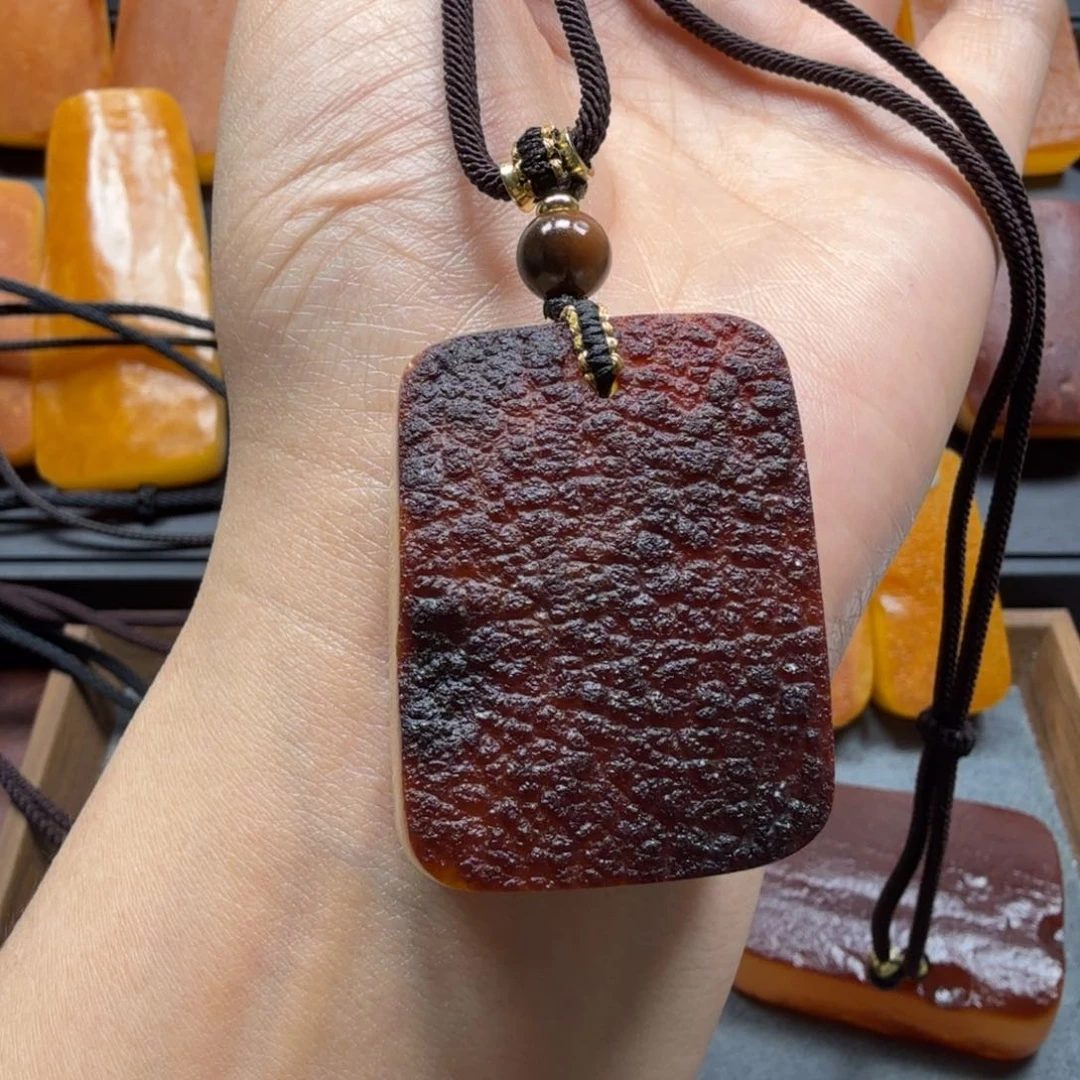 未镶嵌吊坠(赠链)琥珀