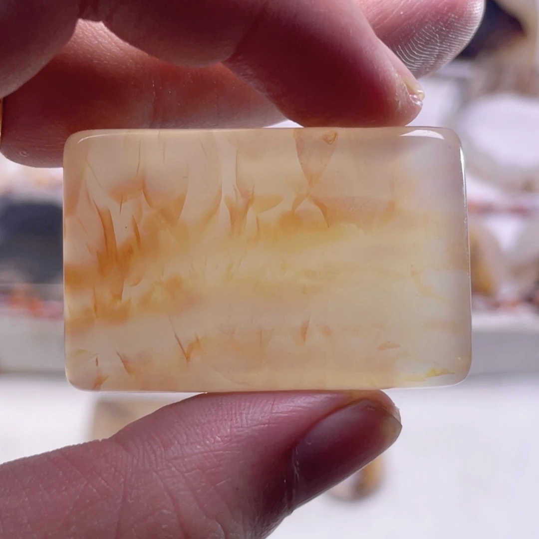 玛瑙/玉髓未镶嵌珠宝奇石