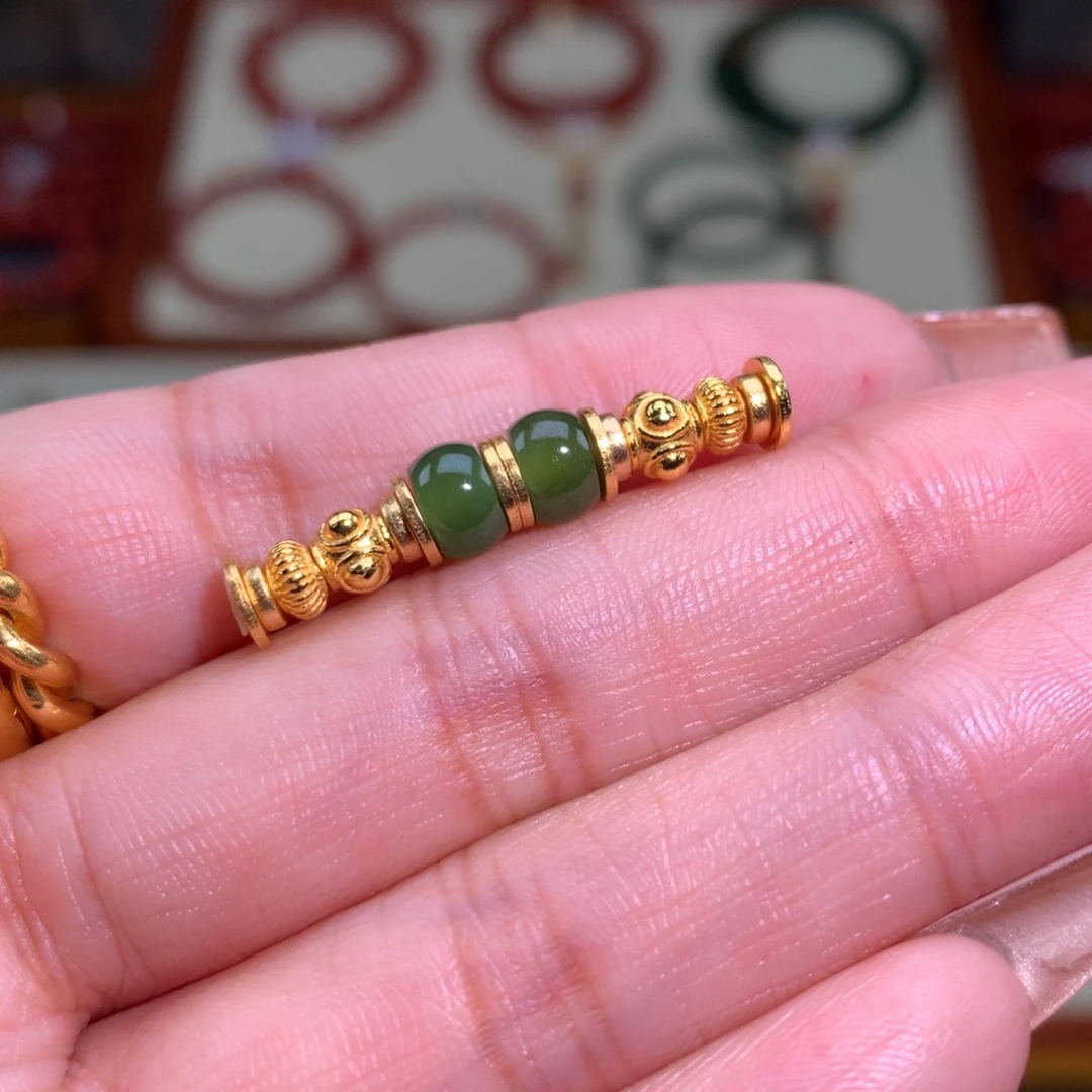 和田玉（碧玉）颈饰未镶嵌