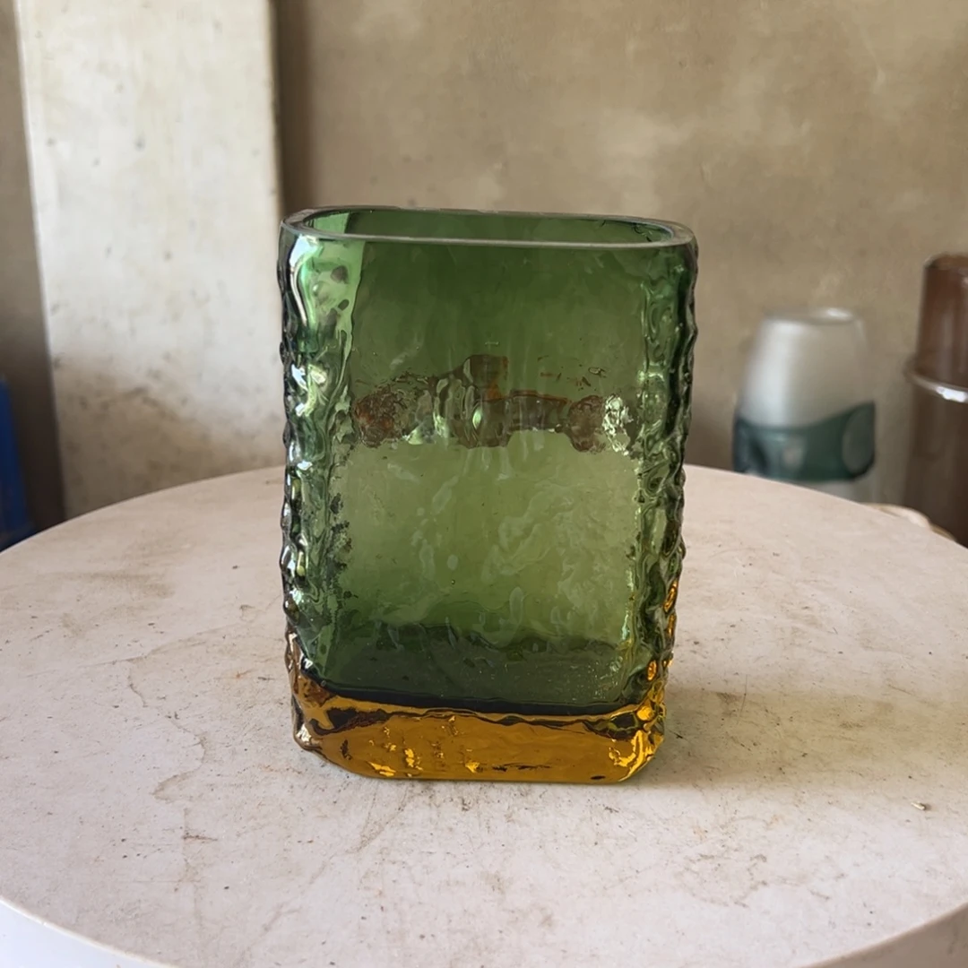 弘扬琉璃花器微瑕高度15