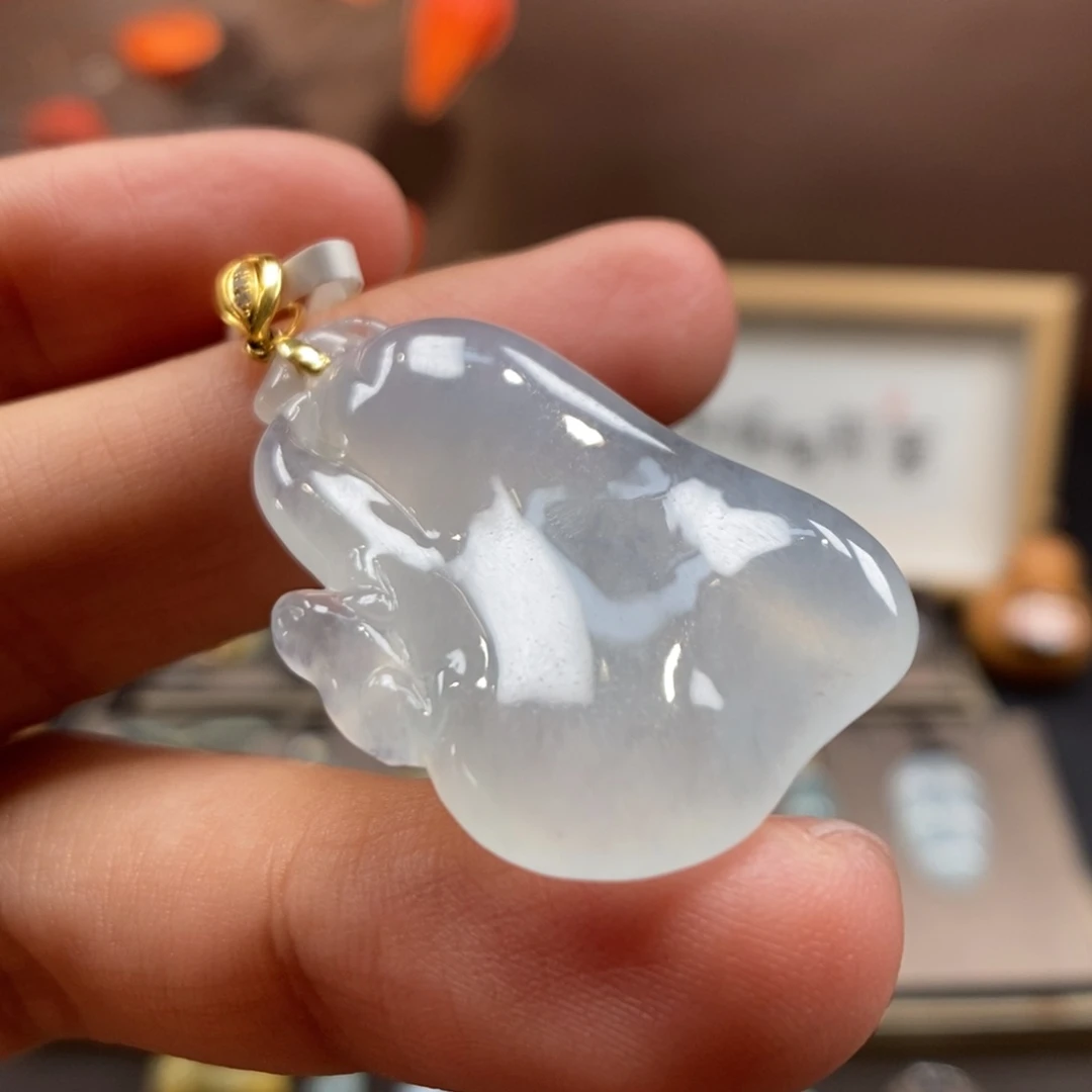 【闪购商品】颈饰18K金镶嵌翡翠23