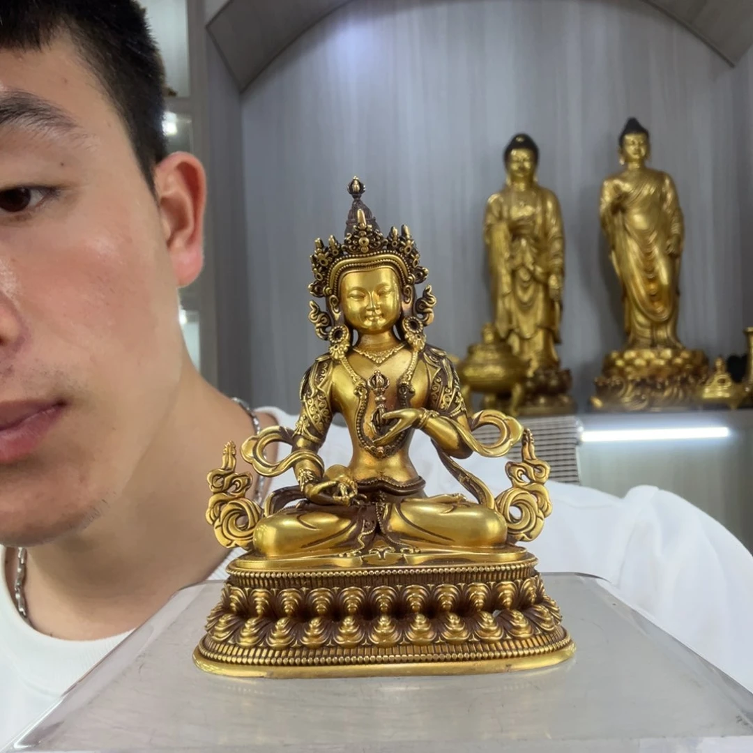 蜀*堂佛像的造型和造型都很