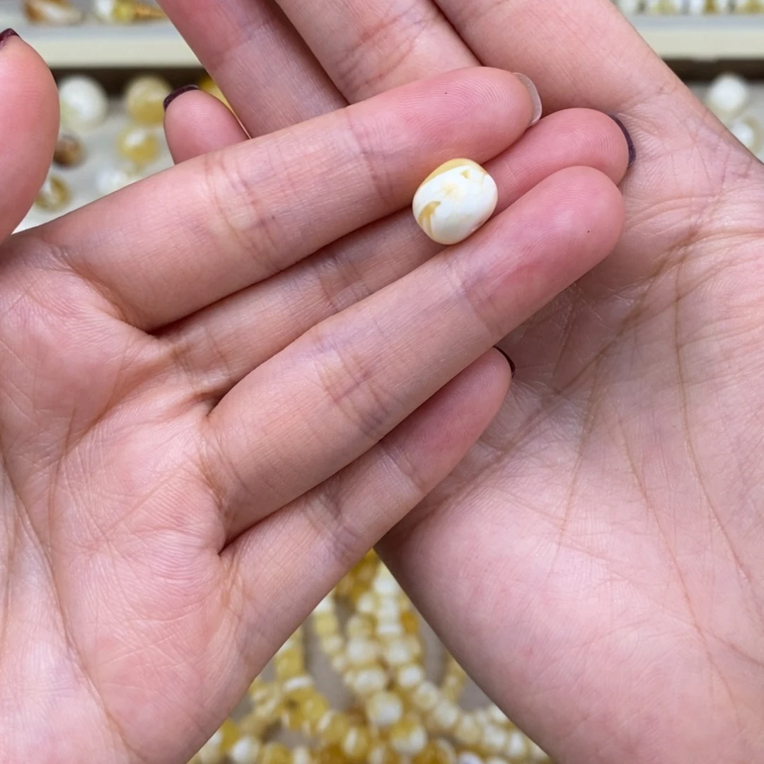 琥珀裸石未镶嵌柒*云10+小墩子