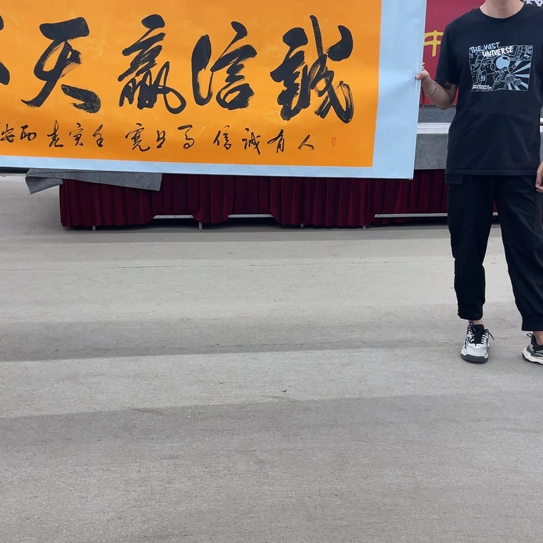 国画可口可乐完一天了。可口可乐公司