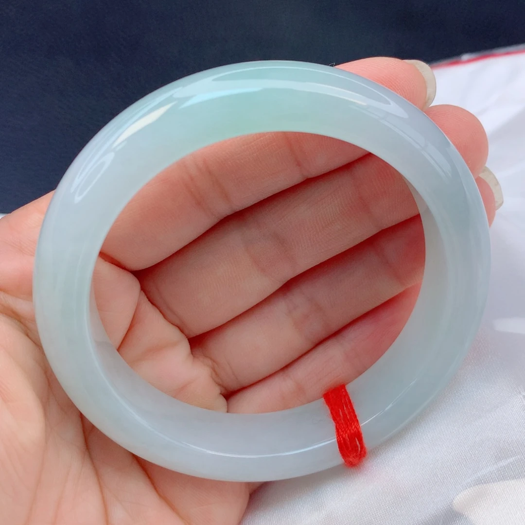 翡翠未镶嵌手镯56圈