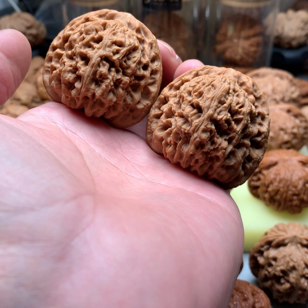 文玩核桃把件南疆