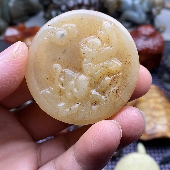 未镶嵌蛇纹石玉颈饰