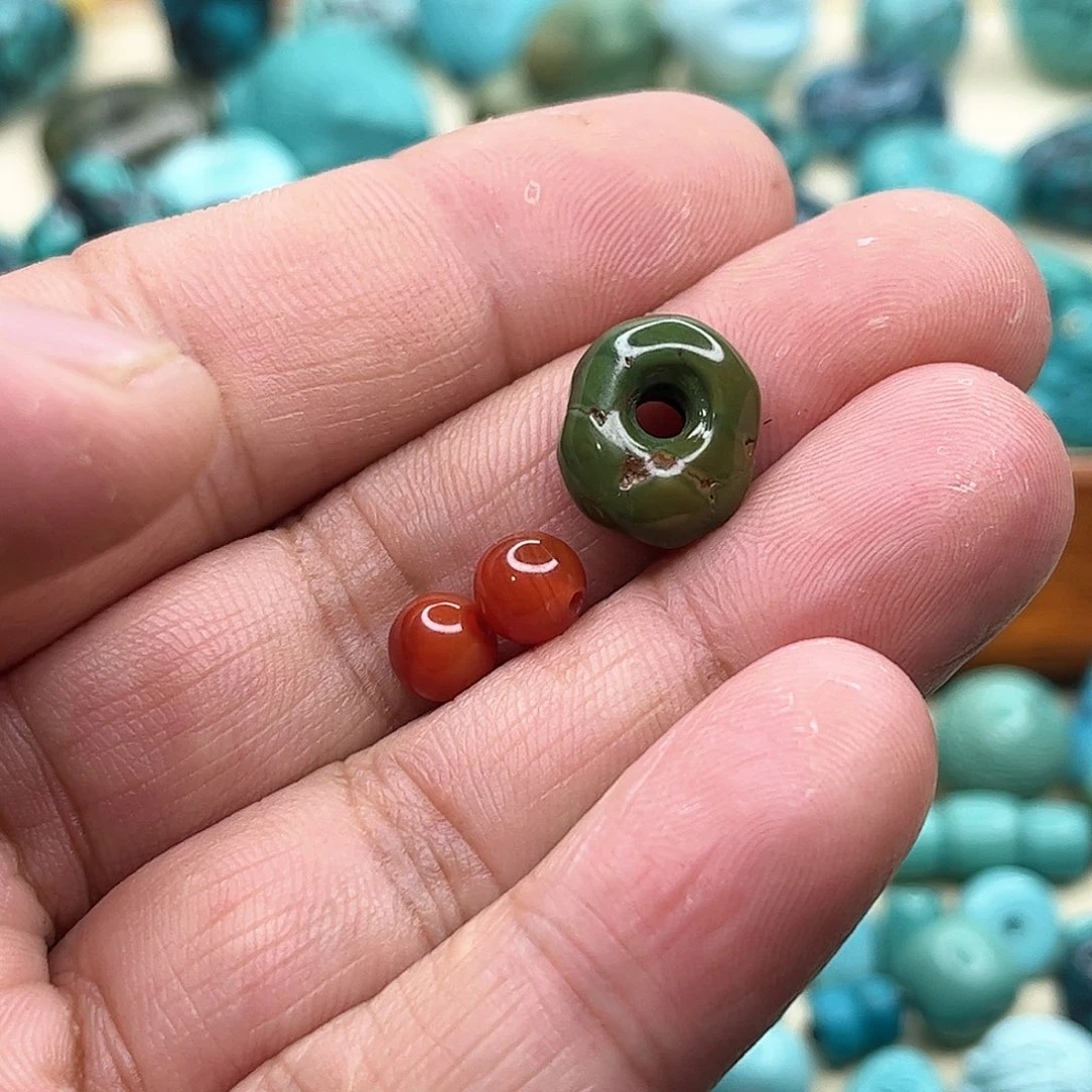 南红玛瑙随形未镶嵌