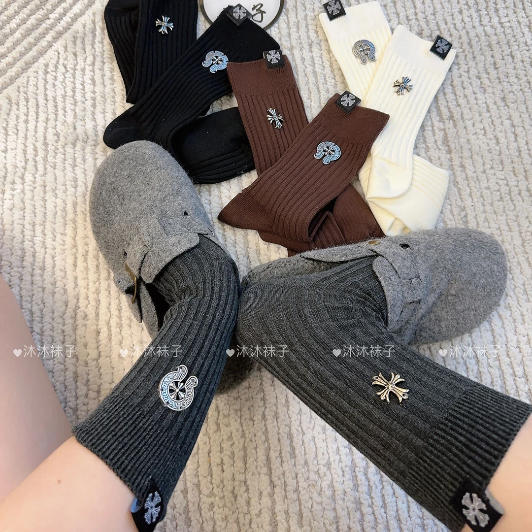 欧货潮酷AB版十字袜子女2025新款爆款秋冬棉潮搭配瑜伽裤的中筒袜