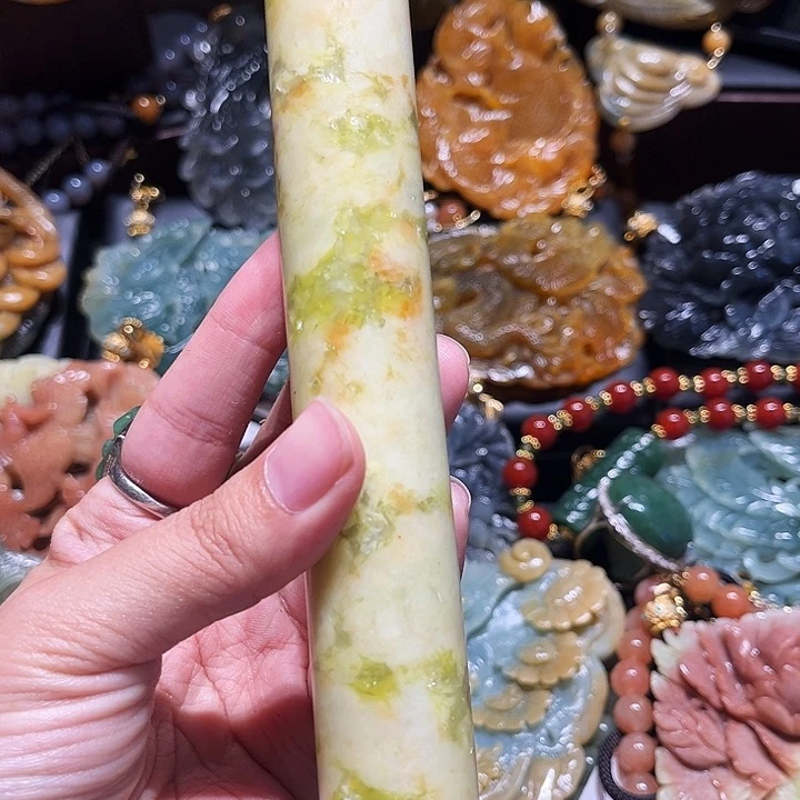 岫玉未镶嵌毛衣链