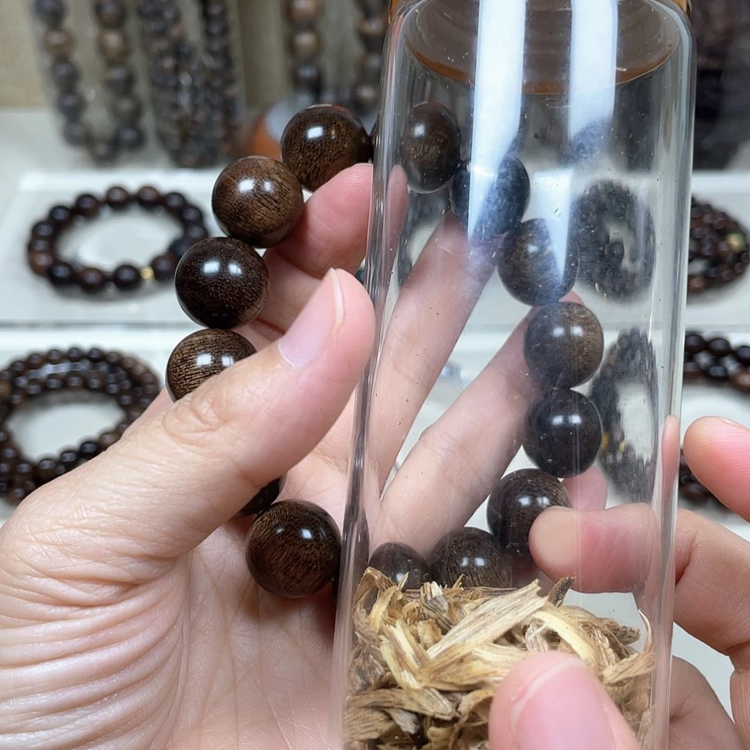 沉香碎屑沉香博*+越南芽庄白奇楠留疤料1.6