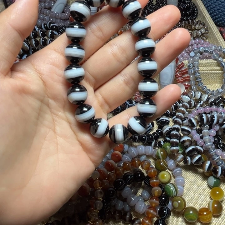 用***3玛瑙/玉髓手链未镶嵌