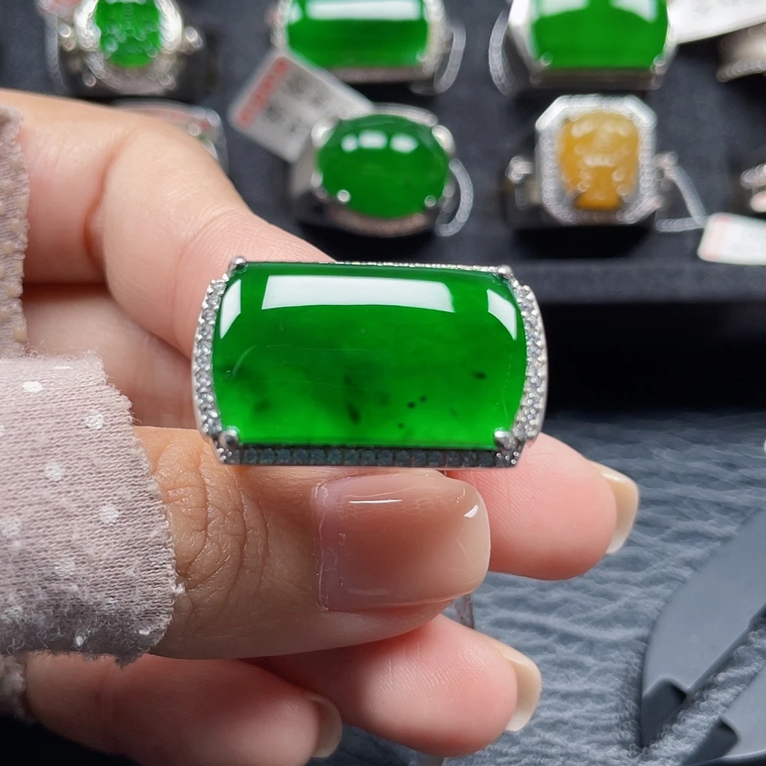 银S925镶嵌戒指翡翠天然A货翡翠没运费险3226