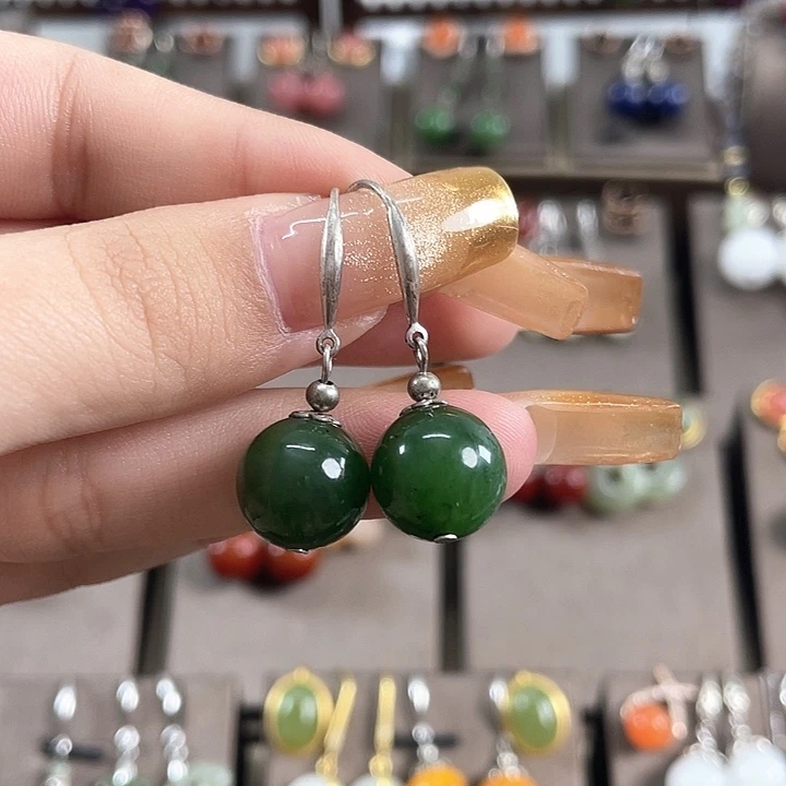 和田玉耳饰银S925镶嵌12左右