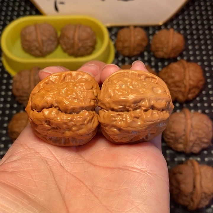 文玩核桃把件四开背大腿肌肉蛙