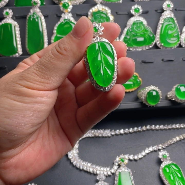 翡翠戒指未镶嵌翡翠吊坠