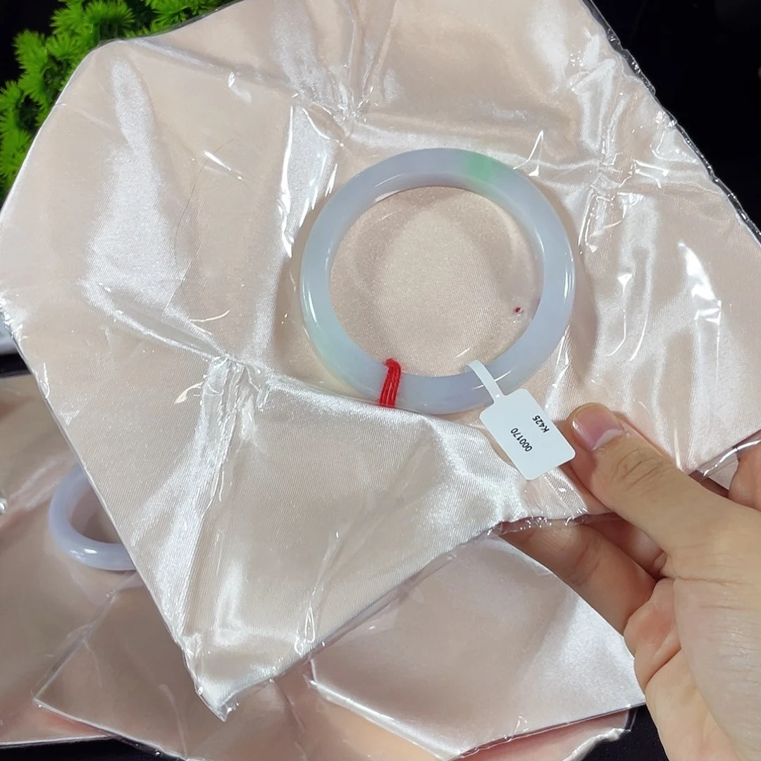 未镶嵌手镯翡翠天然翡翠手镯