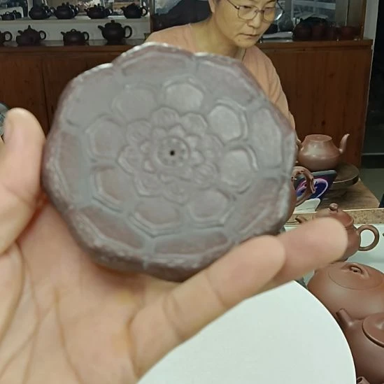 紫砂茶壶工作啊我看看