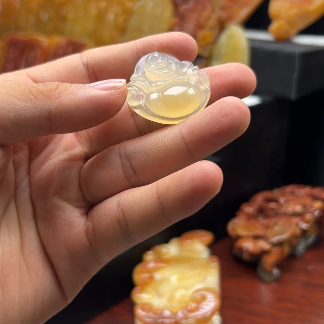 未镶嵌石英质玉（黄龙玉）黄龙玉