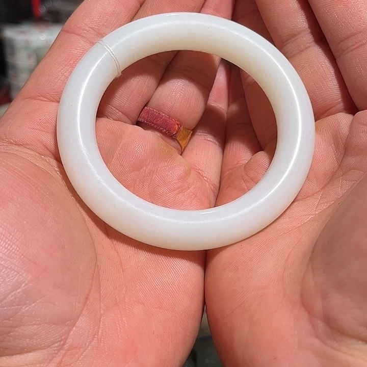 d***e和田玉未镶嵌颈饰